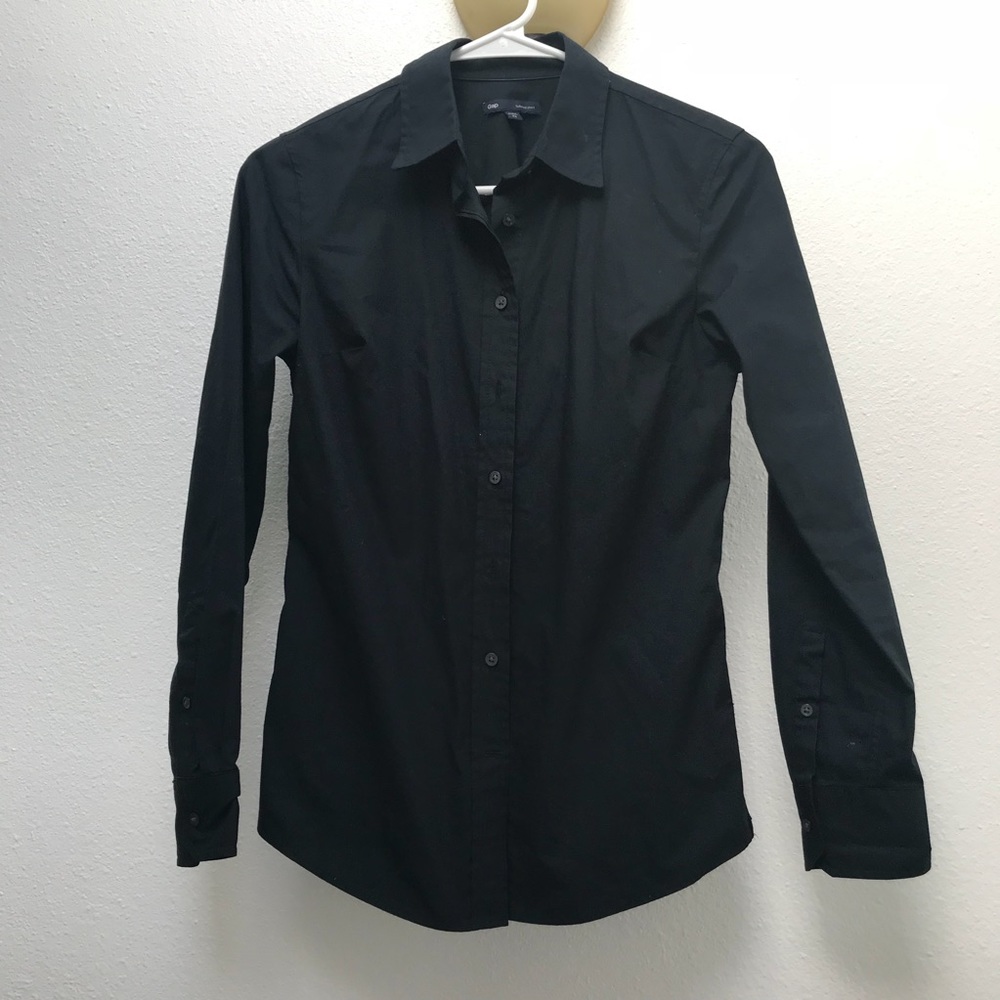 Gap fitted black button down shirt